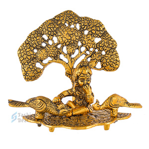 Vajilla de Metal Chapada en Oro con Diseño de Laddu Gopal/Krishna Ji, Técnica de Soldadura, Diseño Religioso y Moderno para Regalos y Decoración del Hogar - Product Image 1
