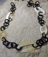 Collier en corne naturelle Bijoux en corne de buffle pour femmes Mode Meilleure vente Collier en corne de buffle Ambre Couleur miel