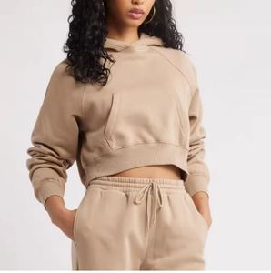 Sudadera corta con capucha para mujer de uso diario Jersey de algodón suave proveedor directo de fábrica personalizado OEM - Product Image 4