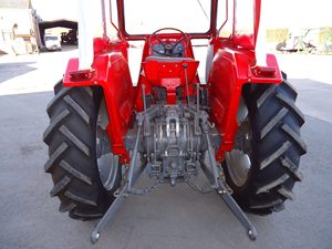 Tractor Agrícola Massey Ferguson 165 de 65HP, 4WD, con Transmisión por Engranajes, Motor Diésel, Alta Productividad, Caja de Cambios para Trabajo de Campo - Product Image 5
