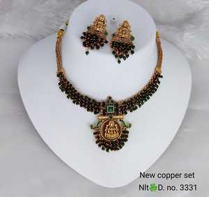 MOTIPEARL GREEN & RED LAXMI STYLISH TRADITIONAL &FASHIONABLE SOUTH <b>INDIAN</b> TEMPLE JEWELLERY <b>SET</b> & CHOKER SOUTH NECKLACE <b>SET</b> WOMEN - Product Image 2