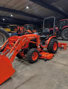 Tracteur à roues 70 CV, machine agricole avec boîte de vitesses. - Product Image 6