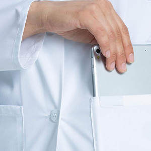 Bata de laboratorio de punto para mujer, ropa médica al por mayor con impresión de logotipo y material resistente a fluidos para trabajadores de hospitales - Product Image 4