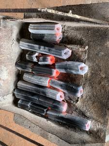 BIWOOD VIETNAM SAWUST CHARBON DE BOIS CLEAN BRÛLANT SANS FUMÉE SANS ODEUR LONGUE DURÉE DE CHALEUR - Product Image 4