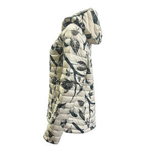 Chaqueta acolchada para mujer de diseño moderno, con logotipo personalizado, tela transpirable, cierre completo con cremallera y relleno de algodón. - Product Image 3