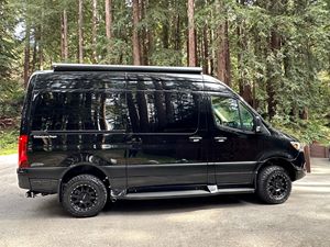2021 mercedesbenz Sprinter 2500 midwest การออกแบบยานยนต์ครูเซอร์4x4 turbodiesel พลัง V6สูงหลังคาหรู - Product Image 5