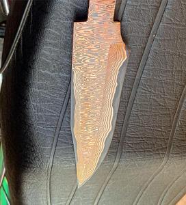 Couteau à lame vierge en cuivre damassé fait à la main avec conception de motif d'échelle Fabrication de couteaux personnalisée - Product Image 3