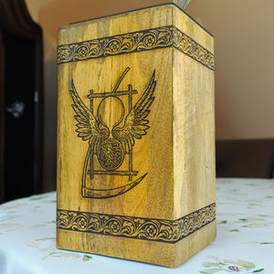 Urne maçonnique en bois Un hommage digne au symbole de la mort Urnes de crémation pour cendres humaines Urnes funéraires féminines pour cendres - Product Image 4