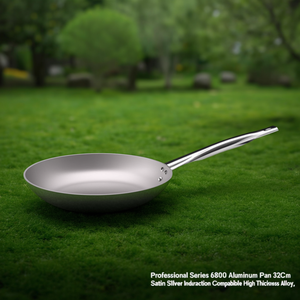 Poêle en aluminium série professionnelle 6800, 32 cm, argent satiné, compatible induction, alliage haute épaisseur - Product Image 3