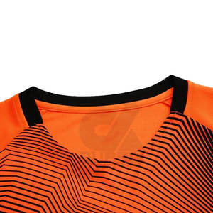 Uniforme de fútbol de color sólido totalmente personalizado, calidad superior, cantidad a granel, bajo MOQ, uniforme de fútbol para ropa deportiva, camiseta de fútbol - Product Image 2