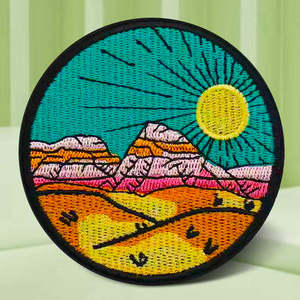 Écussons en tissu personnalisés avec crochet Écussons de broderie brodés à la main ou à coller pour vestes et casquettes - Product Image 5