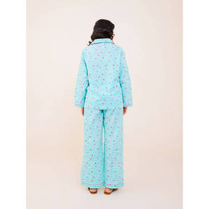 Ensemble de pyjama en coton Love Birds - Vêtements de nuit confortables pour l'hiver avec fermeture à boutons - Product Image 3