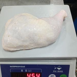 Muslos de Pollo Congelados Halal de Primera Calidad para Exportación, Corte IQF, Sabor Natural, Empaque a Granel en Cartón, 24 Meses de Vida Útil, Importación - Product Image 2
