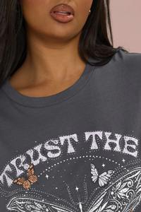 เสื้อยืดพิมพ์ลายกราฟิกสำหรับผู้หญิงเสื้อผ้าลำลองมีสไตล์สำหรับฤดูร้อน - Product Image 4