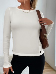 NUEVA BLUSA 2025para mejuer TOP de punto con botones laterales Cuello redondo y manga larga Estilo casual y moderno - Product Image 5