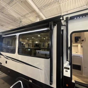 Excelente, Nuevo y en Perfecto Estado: Autocaravana Dutchmen Astoria 3173R-L-P 2026 - Product Image 5