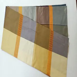 Tecido puro Siak Dupioni e Tafetá de seda em peças cortadas de tamanho de 1 a 2 metros em cores mistas de Bege Cinza e marrom