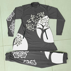 Ensemble de maillot de bain à manches longues avec leggings Hijab pour femmes musulmanes, maillot de bain modeste imperméable à séchage rapide, couvre-chef imprimé sur le devant - Product Image 1