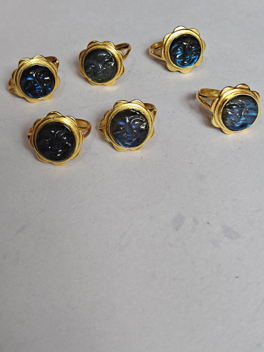 เช่นเดียวกับภาพ