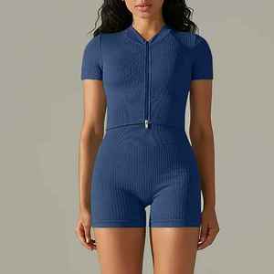 Logotipo personalizado sin costuras acanalado sólido traje deportivo con cremallera camisetas de manga corta Scrunch Butt medio de longitud completa pantalones cortos conjuntos Yoga Running - Product Image 1