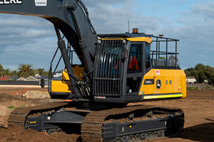 Premium Quality John Deer 210G LC Track Excavator High Performance Digging Loader for Mining, Construction,and Landscaping Cheap - Product Image 3