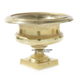 Grande urne à fleurs en métal argenté Urne à fleurs décorative de table en métal aluminium pour maison Salon Urne faite à la main imprimée sur mesure à vendre - Product Image 4