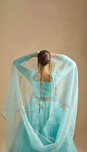 Costumes pour femmes de la meilleure qualité, fabriqués au Pakistan, haute performance, écologiques, respirants, formels et décontractés, personnalisables - Product Image 5