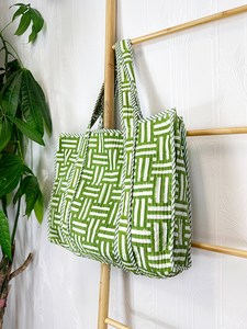 Bolso de mano de algodón acolchado floral bohemio hecho a mano respetuoso con el medio ambiente sostenible diseño Reversible mango diario resistente verano invierno - Product Image 4