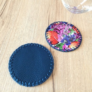 Sous-verres et tapis de table floraux de style occidental – Imperméables, résistants à l'huile, faciles à nettoyer, isolants thermiques, imitation cuir colorée - Product Image 4