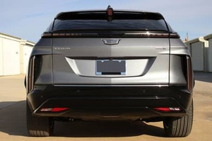 2023 L I R I Q AWD SUV Double Motor Leather Seats R18 Tires Lithium Battery 110kWh Fast Charge <b>Panoramic</b> Sunroof LED Lights 6 - Product Image 5