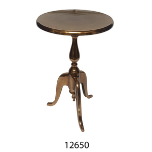 Table en aluminium coulé massif pour l'agencement des sièges de jardin, supportant une utilisation quotidienne en extérieur et offrant un attrait décoratif - Product Image 2