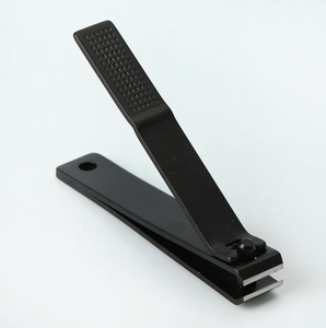 ANAAIF Coupe-ongles portable noir mat de haute qualité, lame incurvée et tranchante pour cuticule d'ongle d'orteil, conception antidérapante des doigts - Product Image 2