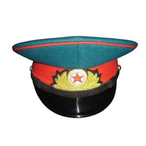 Le badge d'aigle est un élément clé, symbolisant la force et le patriotisme. Casquettes - Product Image 6