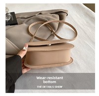 Sac bandoulière en cuir PU imperméable avec logo personnalisé, couleur unie minimaliste, sac à main avec bandoulière réglable pour femme, usage quotidien