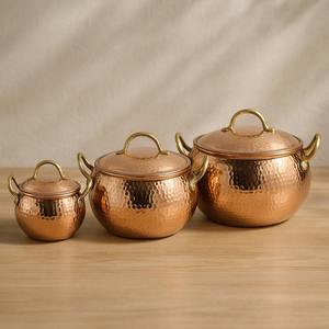 Ensemble de 3 casseroles en cuivre martelé, parfaites pour les rassemblements familiaux, les événements et les occasions spéciales, provenance d'Inde - Product Image 1