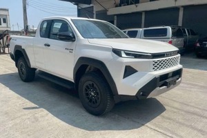 รถกระบะมือสอง ปี 2026 Hilux GR Sport 4.0 V6 เบนซิน 4WD เทอร์โบ เกียร์ธรรมดา/อัตโนมัติ พวงมาลัยซ้าย  ความน่าเชื่อถือสูง รถบรรทุกสำหรับงานหนัก พร้อมขาย - Product Image 2