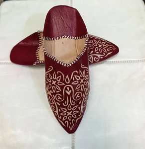 Wholesale Handcrafted Burgundy Leather Babouche Slippers Embossed <b>Wine</b> Red Moroccan Mules Pointed Flat <b>Shoes</b> multiple colors - Product Image 2