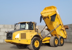 ACHETER aux enchères ! Camions à benne basculante A30-D HeavyDuty d'occasion de 2002 6.X.6 - Product Image 3