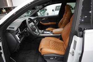 Última Oferta en SUV Audi RS Q8 Quattro 2024 con Techo Panorámico, Transmisión Automática y ENVÍO GRATUITO A TODO EL MUNDO RX - Product Image 3