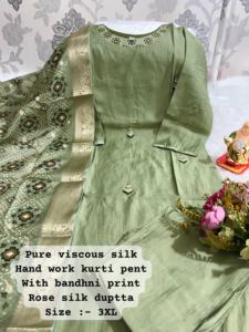 Colección Premium Look elegante Gorgeous Look Seda de muselina de alta calidad con pantalón Kurti hecho a mano y Dupatta - Product Image 5