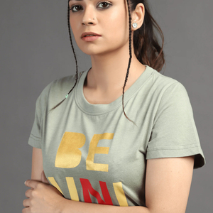 เสื้อยืดผู้หญิง OEM 2025 ขายส่งราคาดีที่สุด ผ้าฝ้าย 100% เนื้อนุ่ม สีพื้น แขนสั้น รับออกแบบโลโก้ ออกกำลังกาย เดินเล่น คุณภาพสูง - Product Image 3