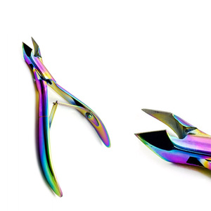 กรรไกรตัดเล็บหลากสีเคลือบไททาเนียม - Product Image 1