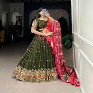 Vêtements ethniques de créateur modernes Look élégant Georgette Lehenga Choli & Dupatta avec paillettes et broderie de fil à vendre - Product Image 1