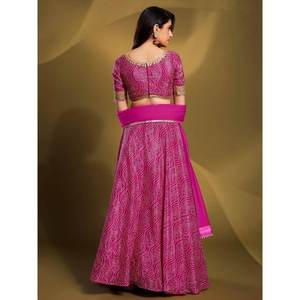 Magnifique Lehenga Choli traditionnel en crêpe imprimé Bandhani rose avec chemisier, ensembles pour femmes - Product Image 1