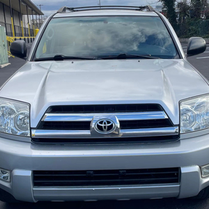 Toyota 4Runner SR5 4x4 2005 d'occasion, sans réserve, 1 propriétaire, différentiel central verrouillable, 4 roues motrices, non modifié - Product Image 1