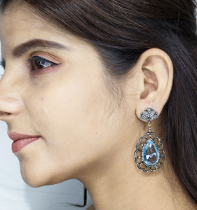 Reyes ต่างหูพลอยบุษราคัมสีฟ้าสุดหรูพร้อมเม็ดเพชรสีทอง14K 925เงินแท้เพชรเครื่องประดับวิคตอเรีย - Product Image 6