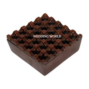 Cendrier en laiton de luxe forme et taille personnalisées cendrier de créateur classique Barware élégant en gros nouveau cendrier en métal - Product Image 2