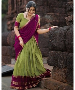 LehengaCholi en coton pour femmes, style indien, pour les festivals, blanc avec chemisier brodé, dernier style Bollywood - Product Image 3