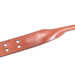 Pagaie en cuir au design unique pour jeux sexuels en couple, conçue pour le bondage, avec une poignée confortable - Product Image 4
