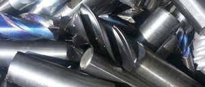 เศษแท่งทังสเตนคาร์ไบด์คุณภาพพรีเมียมสำหรับขายส่ง รูปทรงก้อน  เกรด HMS  ขนาด 60/80/100 เมช  ขั้นต่ำ 5 ตัน จัดส่งรวดเร็ว สำหรับอุตสาหกรรมอิเล็กทรอนิกส์ - Product Image 2